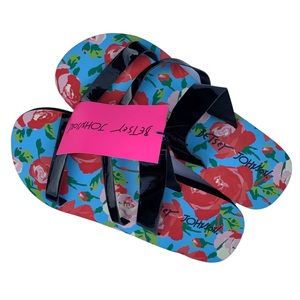 Betsey Johnson Muk Luk floral sandals NWT